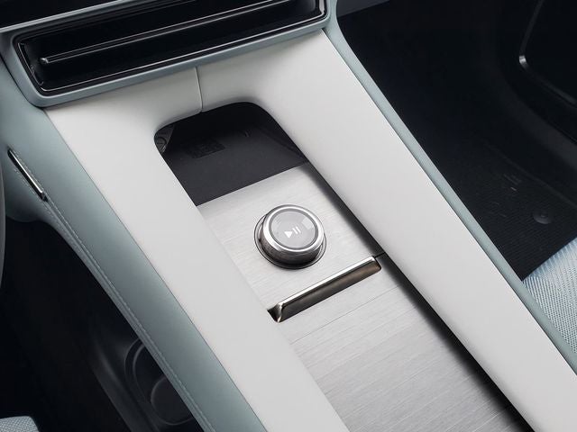 2026 Polestar 4 Long Range Single Motor Plus and Pilot