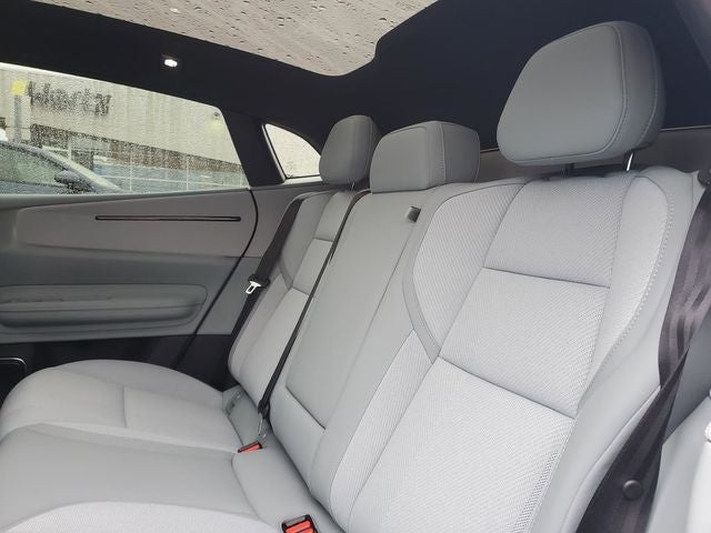 2026 Polestar 4 Long Range Single Motor Plus and Pilot