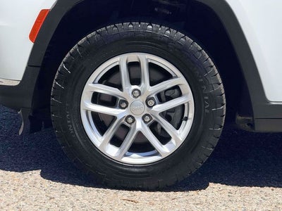 2022 Jeep Grand Cherokee L Laredo