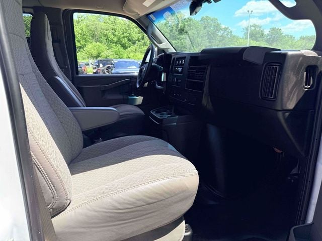 2023 Chevrolet Express 3500 15 Passenger LS Passenger