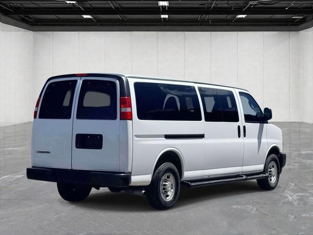 2023 Chevrolet Express 3500 15 Passenger LS Passenger
