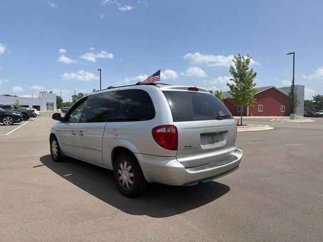 2005 Chrysler Town & Country Touring