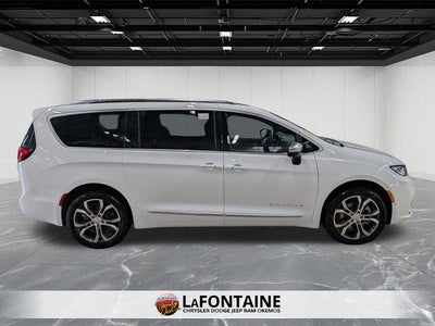 2026 Chrysler Pacifica Pinnacle