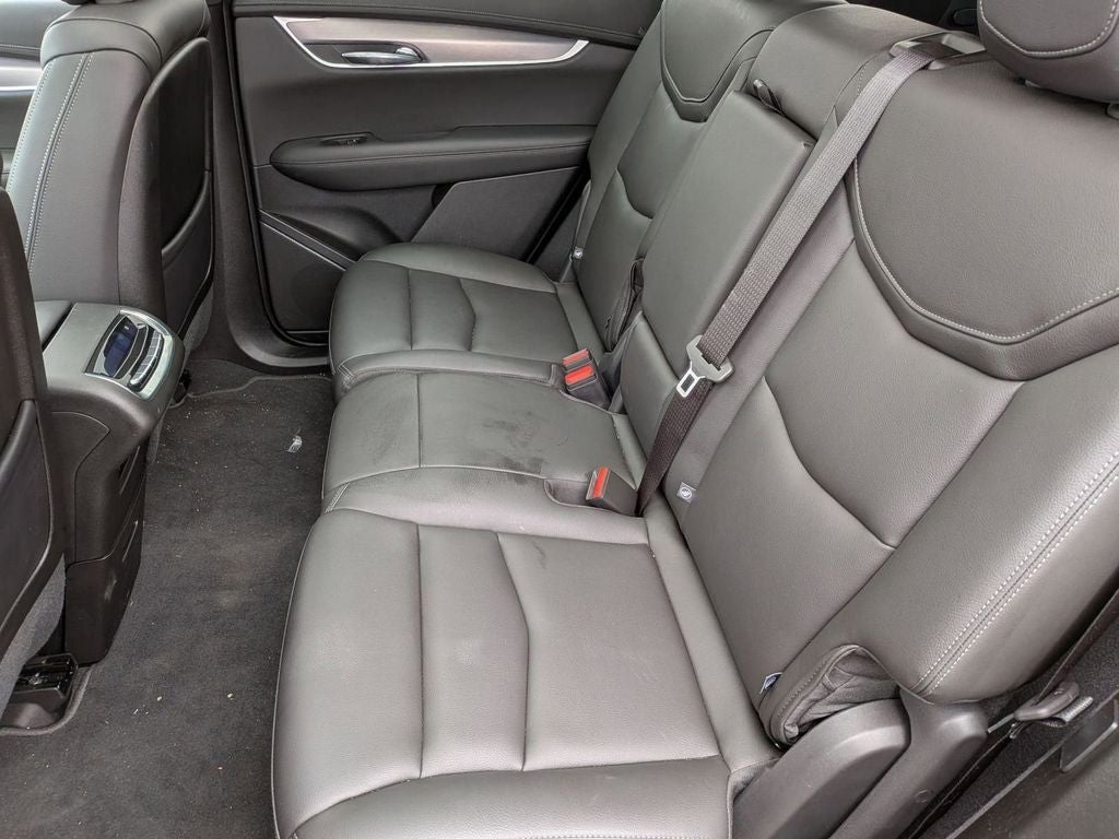 2025 Cadillac XT6 Luxury