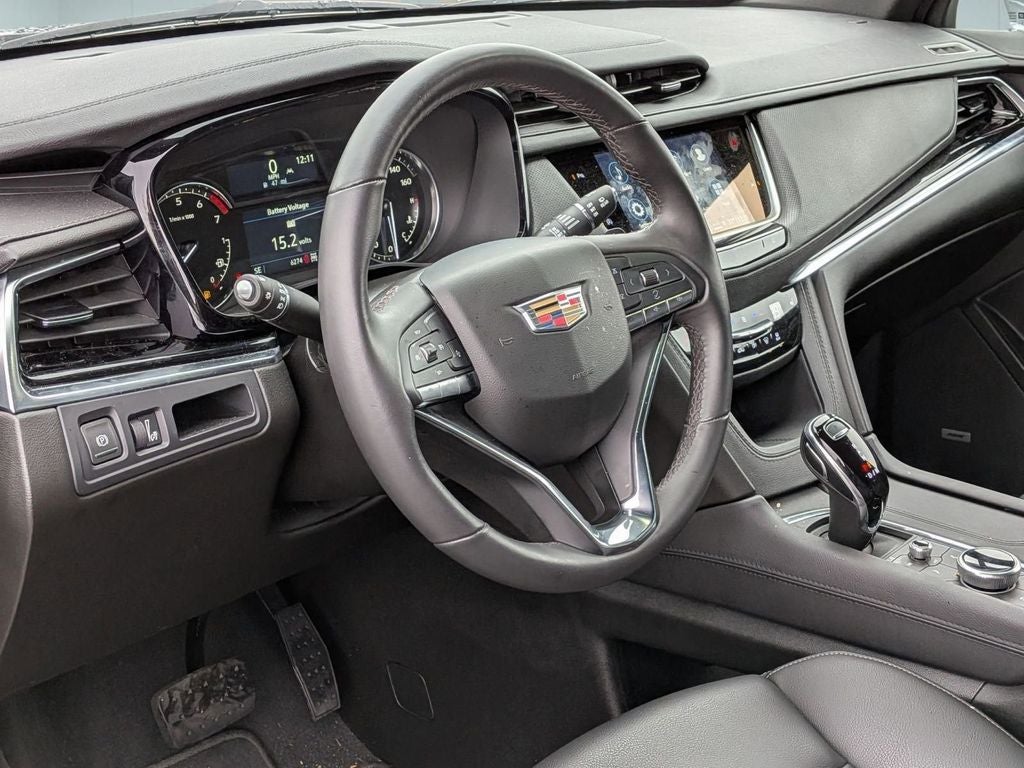 2025 Cadillac XT6 Luxury
