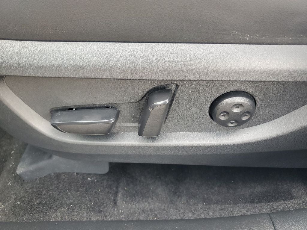 2024 INFINITI QX50 Sensory