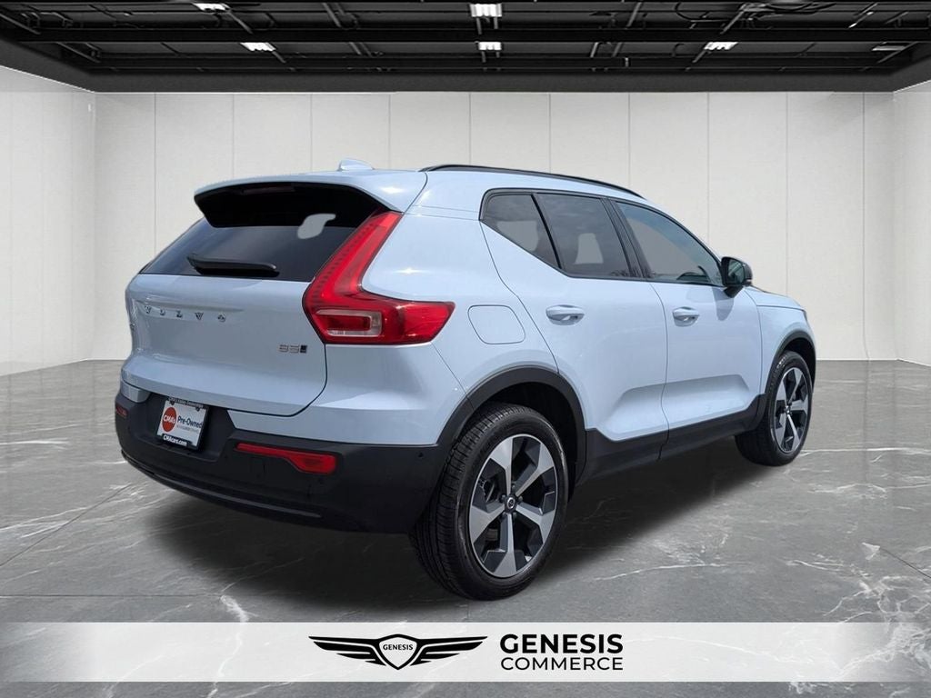 2026 Volvo XC40 B5 Plus