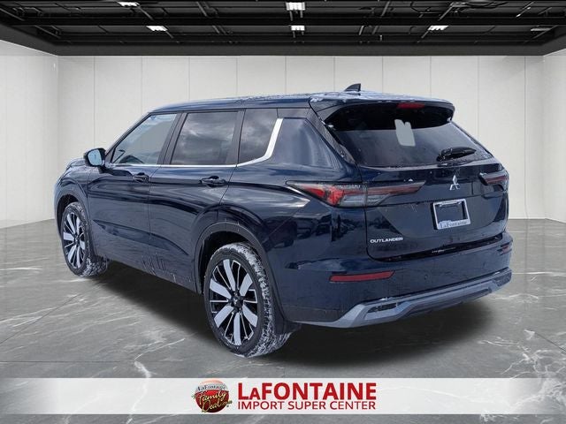 2026 Mitsubishi Outlander SE