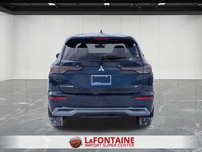 2026 Mitsubishi Outlander SE