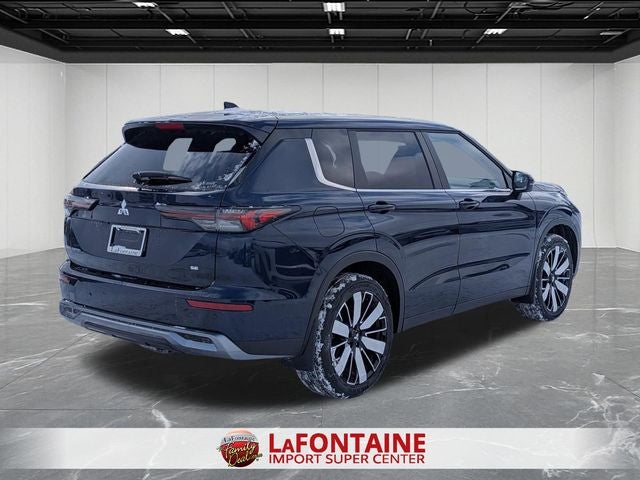 2026 Mitsubishi Outlander SE