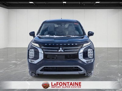 2026 Mitsubishi Outlander SE