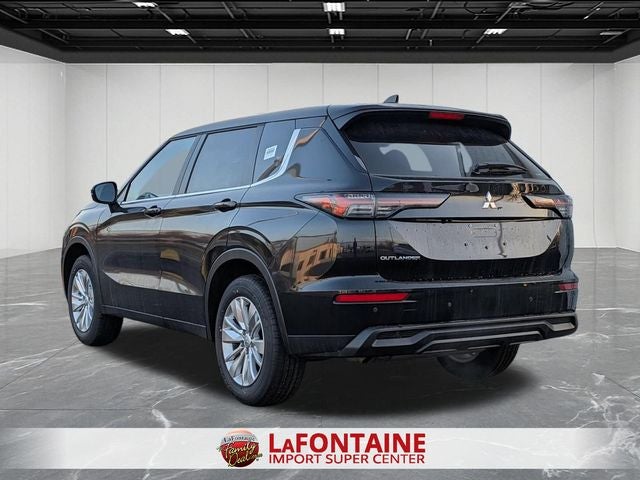 2026 Mitsubishi Outlander SE