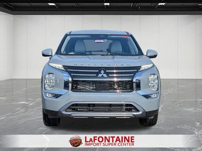 2026 Mitsubishi Outlander SE