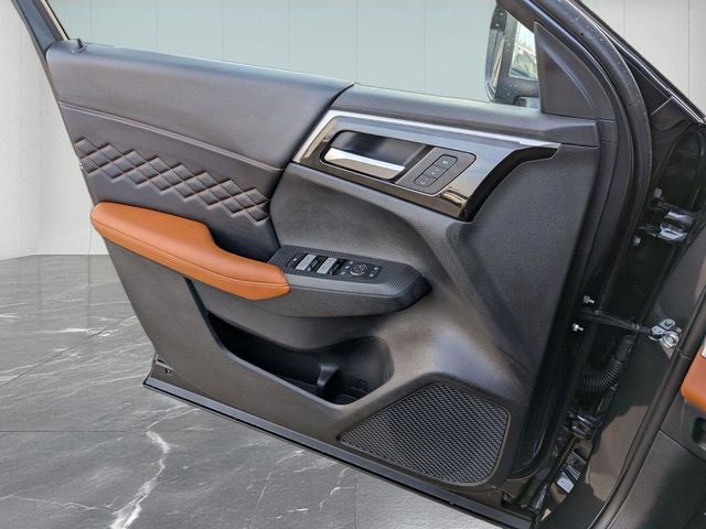 2025 Mitsubishi Outlander PHEV SEL