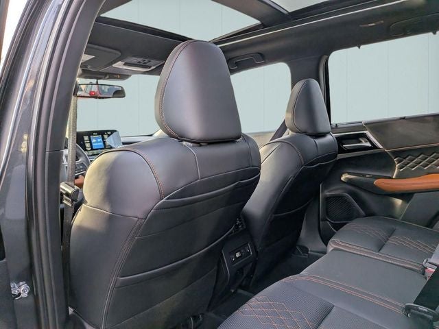 2025 Mitsubishi Outlander PHEV SEL