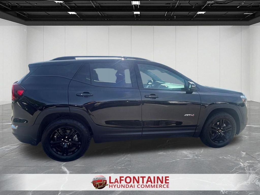 2023 GMC Terrain AT4