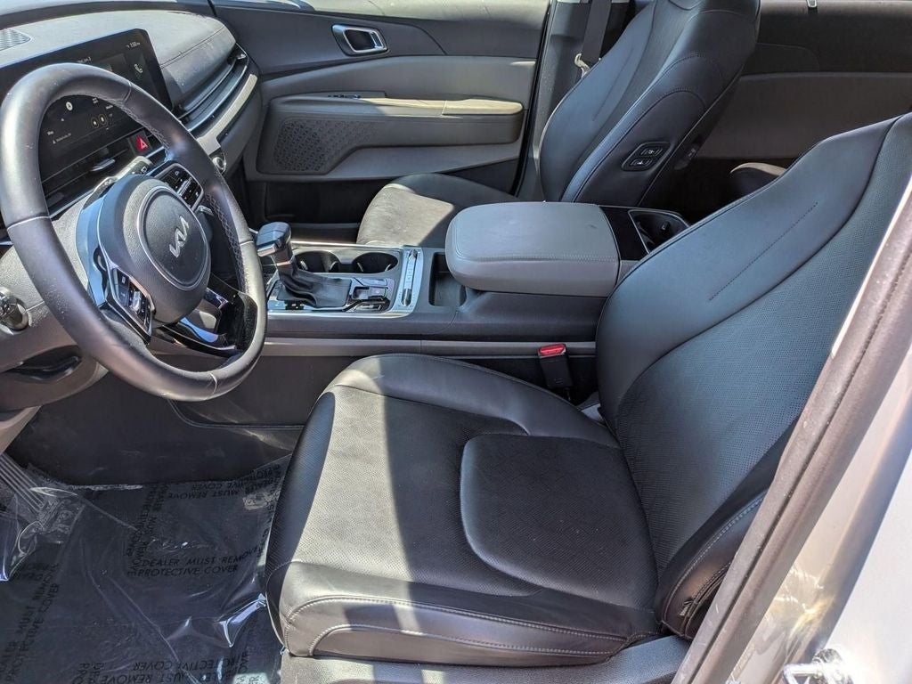 2025 Kia Carnival SX