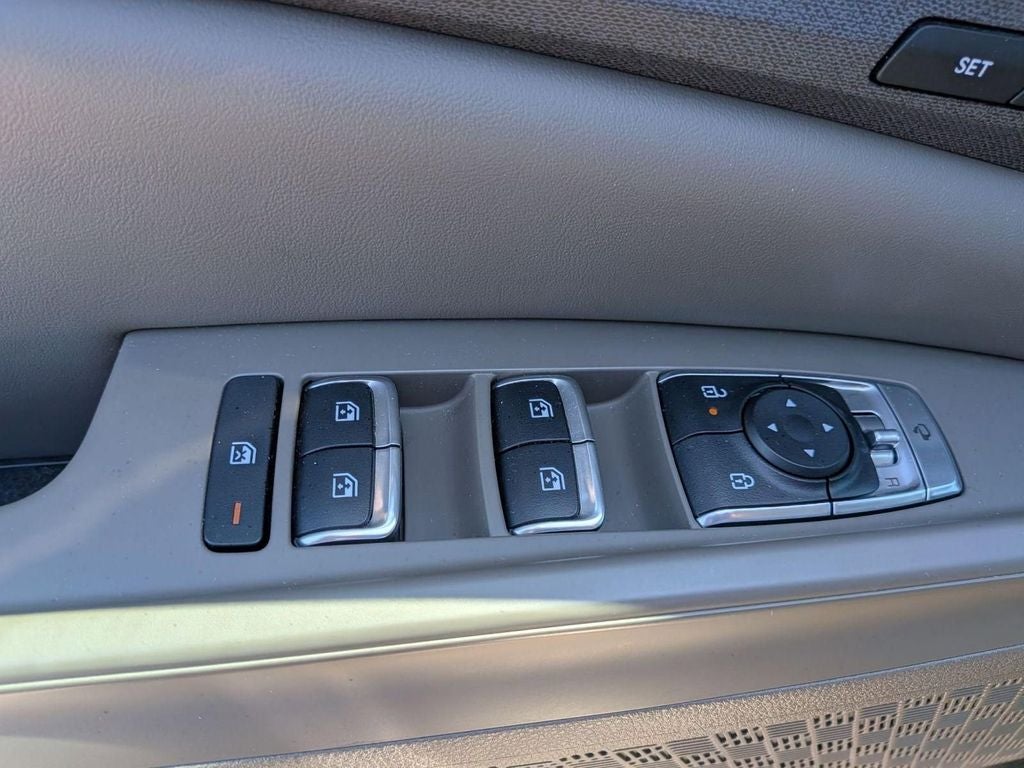 2025 Kia Carnival SX