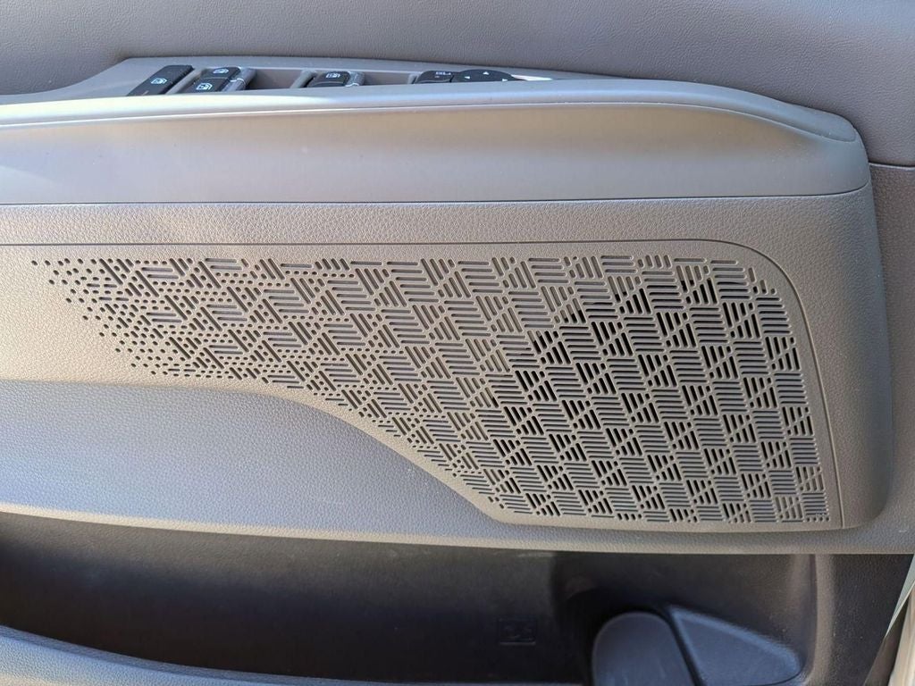 2025 Kia Carnival SX