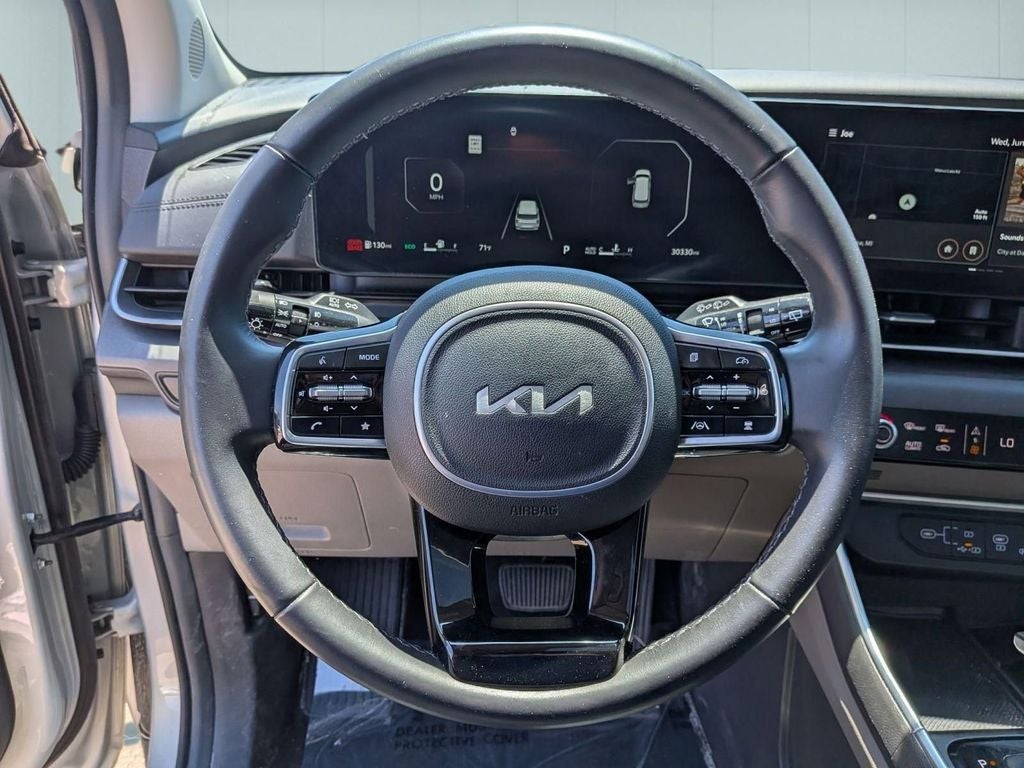 2025 Kia Carnival SX