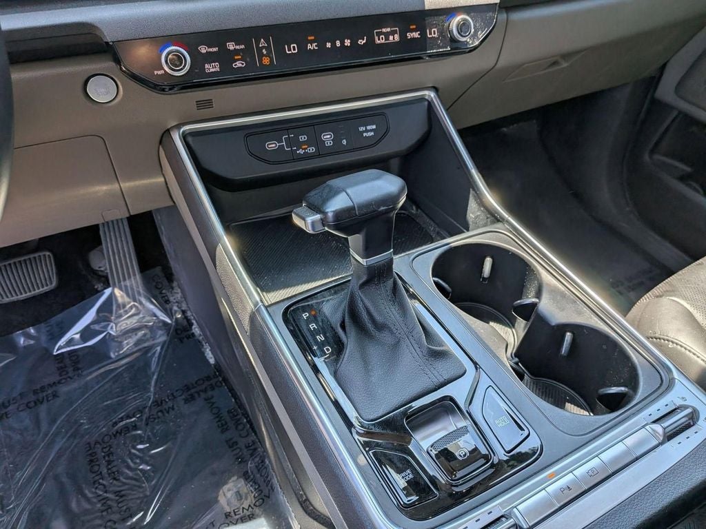 2025 Kia Carnival SX