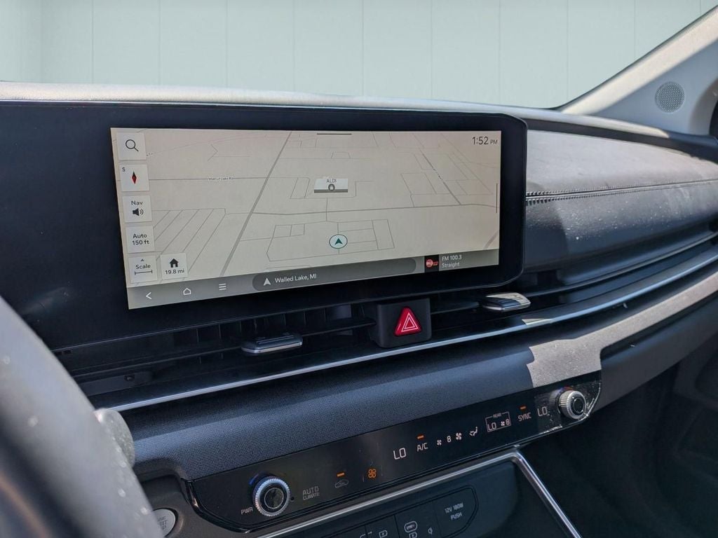 2025 Kia Carnival SX