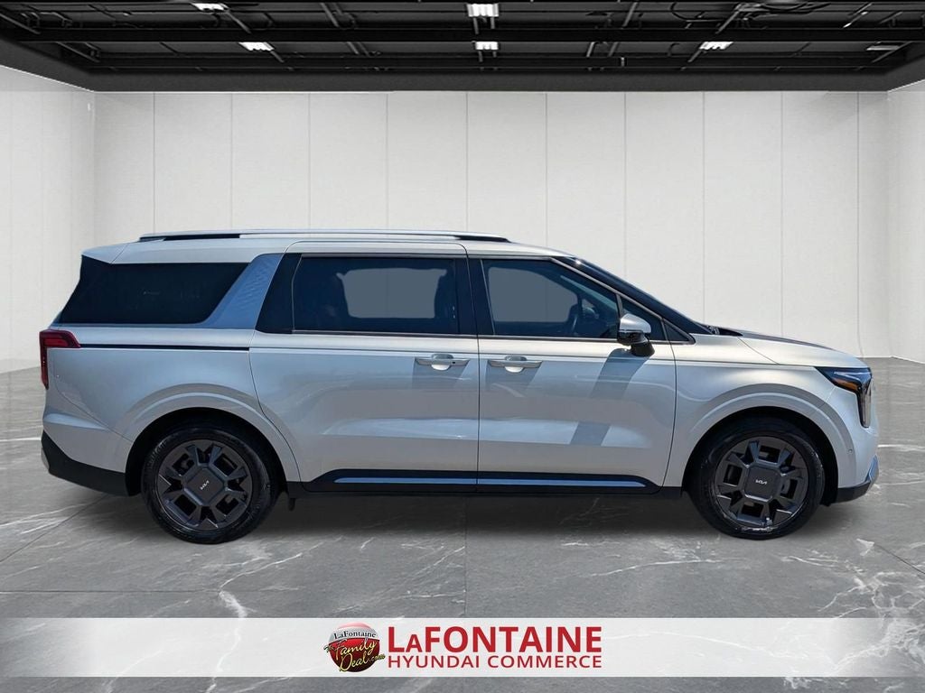 2025 Kia Carnival SX
